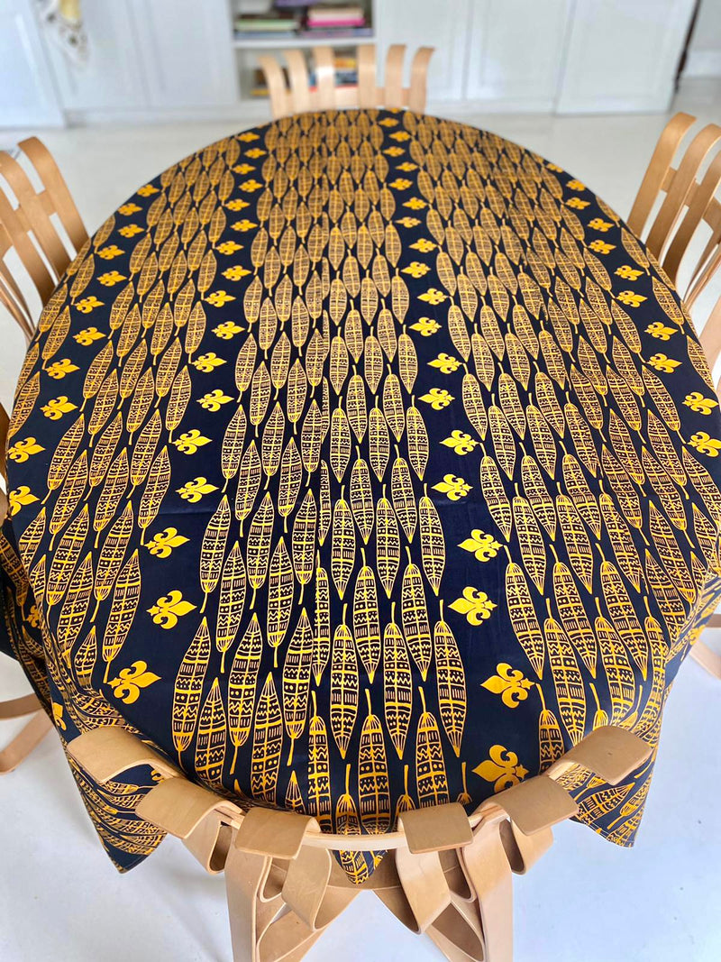 My Happy Table squared tablecloth yellow pencas